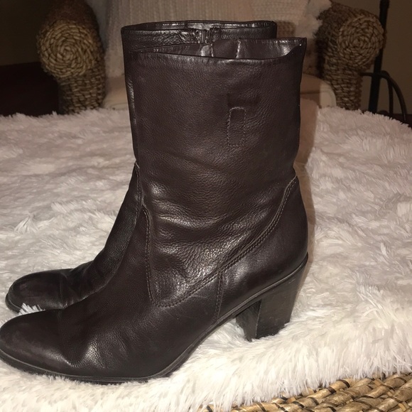 Enzo Brown Boots - Picture 4 of 9